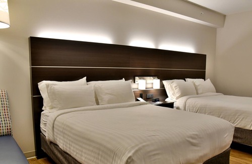 Downtown Gatineau Hotel | Holiday Inn Express & Suites - Gatineau - Ottawa by IHG