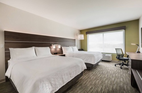 Welland Hotel | Holiday Inn Express & Suites Welland by IHG