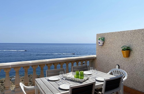 Begur Apartment | Holiday rental apartment with swimming pool in Begur, Aiguafreda