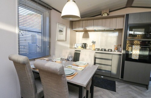 St Fillans Cottage | HOLLYBIRCH, pet friendly, with a garden in St Fillans