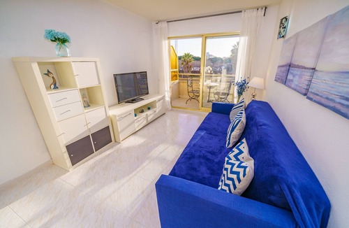 Pineda de Mar Apartment | HomeHolidaysRentals Cyan- Costa Barcelona