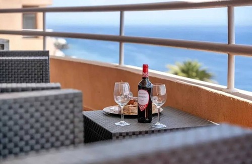 Radazul Apartment | Homerez - Luxurious apartment in Radazul + Sea view
