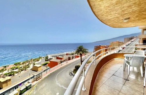 Radazul Apartment | Homerez - Luxurious apartment in Radazul + Sea view
