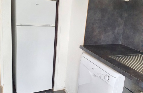 Moulin a Vent Apartment | Homerez - Spacious Apartment in Perpignan, balcony