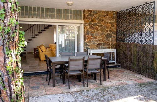 Platja d'Aro House | Homerez - Spacious house in Platja d'Aro with parking