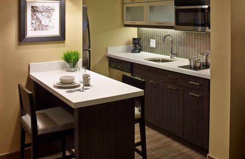 Central Hamilton Hotel | Homewood Suites by Hilton Hamilton, Ontario, Canada