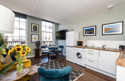 Hope Street Apartment | Host & Stay | Canning Quarters II