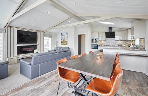 Carlton-in-Cleveland House | Host & Stay | Henry Bolckow Lodge
