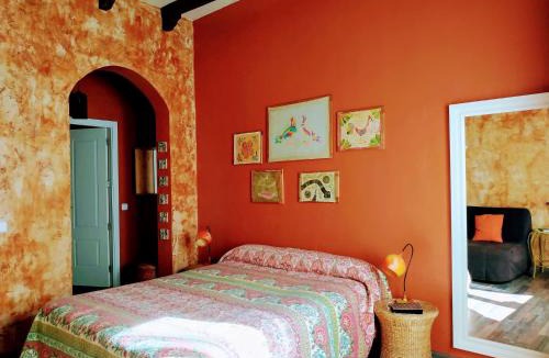 Literary Quarter Hostel | Hostal Artistic B&B