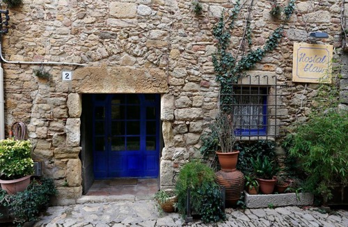 Peratallada Hotel | Hostal Blau