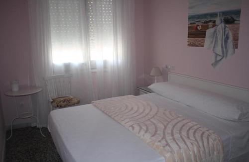Figueres House | Hostal Isabel II