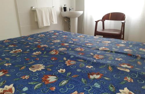 Pineda de Mar Hostel | Hostal Margarita