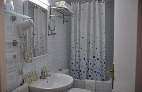 Lloret Town Center House | Hostal - Pensión El Amigo