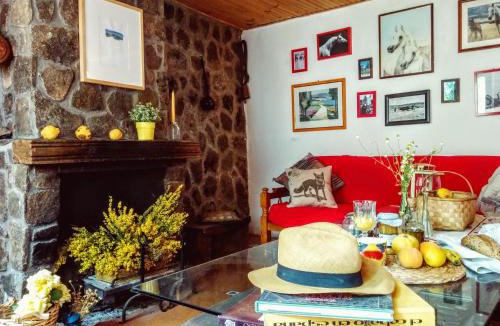 Navarredonda de Gredos House | Hostal Refugio De Gredos
