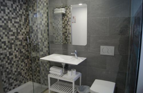 Figueres House | Hostal Sanmar