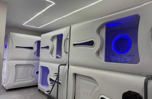 Moscardo Hostel | Hostel Space Capsule