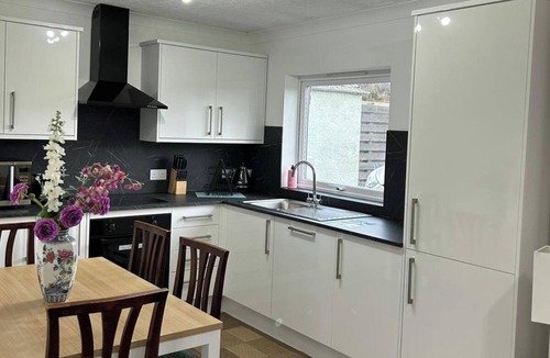 Contin Cottage | Hot tub - Garden - Bbq - Parking - Pets - Sleeps 6