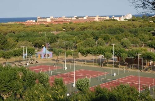 Mas Pinell Apartment | Hotel Clipper & Villas