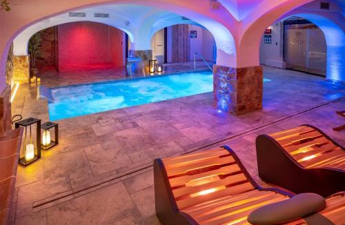 Tossa de Mar Hotel | Hotel GHT Neptuno-Tossa & Venus SPA