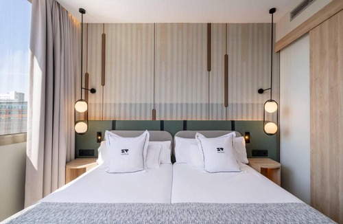 El Parc i la Llacuna del Poblenou Hotel | Hotel & Spa Villa Olimpica Suites