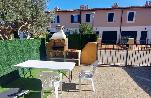 Mas Pinell House | House Mas Pinell 93 Beach holidays on the Costa Brava Mas Pinell free wifi
