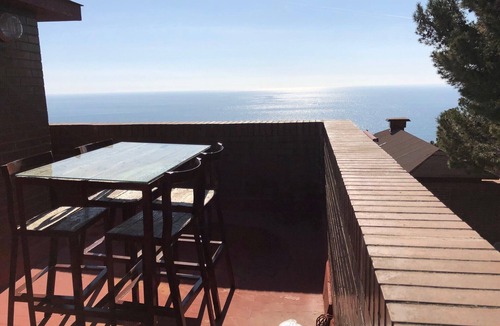 Tamariu House | House with private garden overlooking the sea