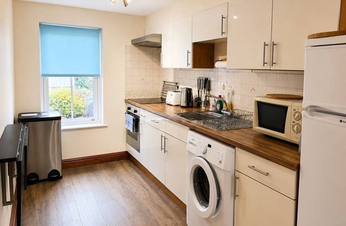 Sedbergh Apartment | Howgills Apartment 9 (self-catering accommodation with free parking and Wi-Fi)