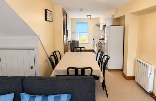 Sedbergh Apartment | Howgills Apartment 9 (self-catering accommodation with free parking and Wi-Fi)