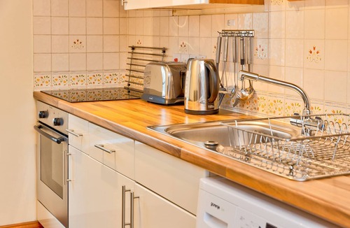Sedbergh Apartment | Howgills Apartment 9 (self-catering accommodation with free parking and Wi-Fi)