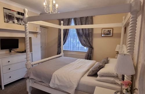 Hatfield Heath Hotel | Hunters Meet Ltd