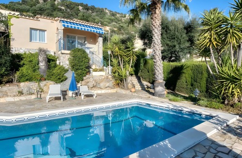 Calonge Villa | Ideal cosy house for families with sea views and private pool
