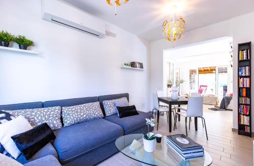 Cecina Villa | IL NOCCIOLO 12, Emma Villas