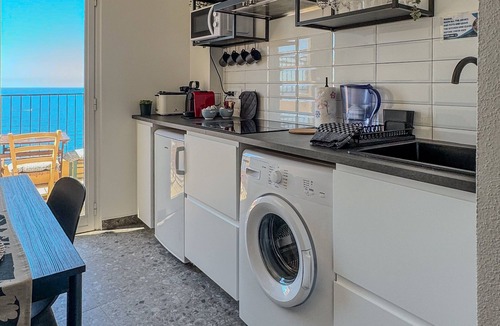 Manarola Apartment | Il Sogno di Beatrice Luxury Apartment with Views