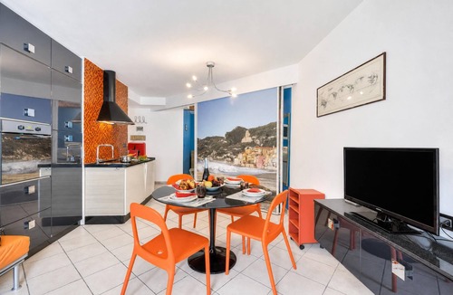 Capo Mimosa-Rollo Apartment | Il Suono del Mare - Sea Front Apt and Pool, Cervo, Italy