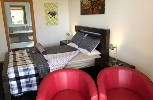 Paparoa National Park Cabin | Immaculate Couples Retreat near Pancake Rocks in Punakaiki, South Island