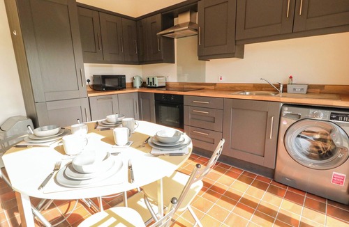 Enniskillen Cottage | INNISHORE COTTAGE, pet friendly, with open fire in Enniskillen