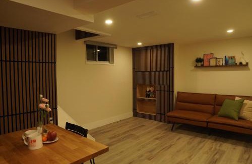 Ionview House | ION House - Near Shopping Kennedy Station Easy Transit Downtown