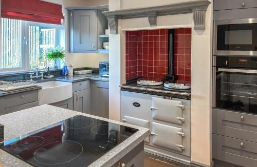 Chelmsford House | Island House - Uk51001