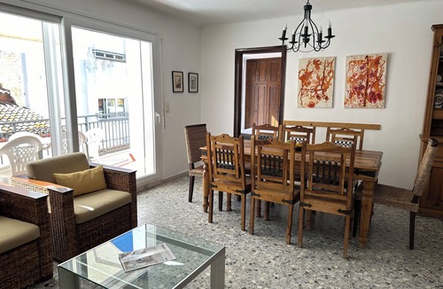 Roses Town Center Apartment | Joan Badosa 2 - Four Bedroom Apartment, Sleeps 10