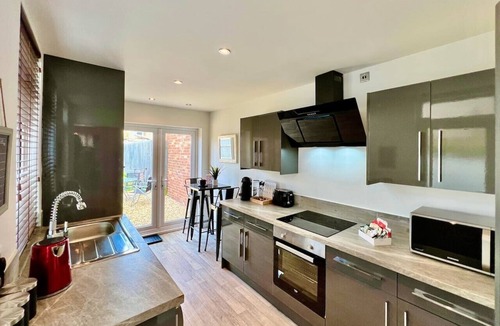 Cleethorpes Villa | Johnson House - Contractors, Families, Holidays