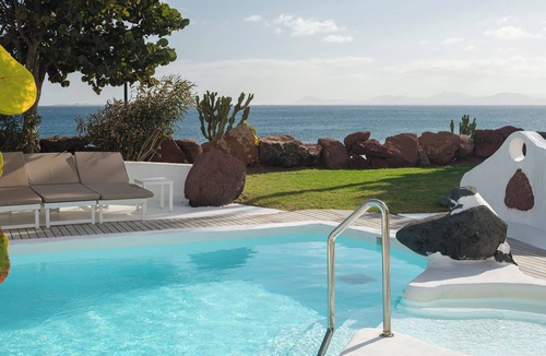 Playa Blanca Villa | Kamezí Boutique Villas