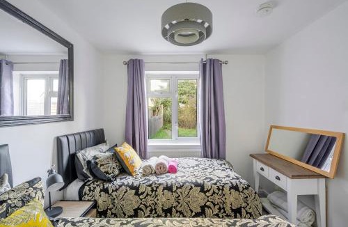 Wivenhoe Apartment | Keralia