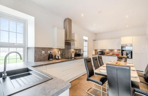 The Cumbraes House | Kerrytonlia Cottage