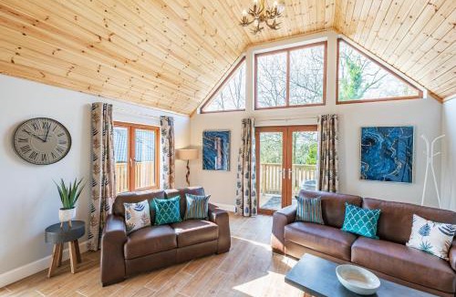 Newton Stewart House | Kestrel Lodge 2 with Hot Tub