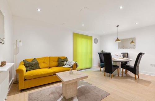 Chelmsford Apartment | Khayat Homes - The Ford