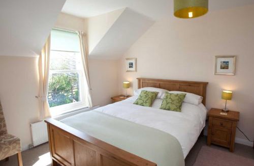 Port Charlotte House | Killinallan Cottage
