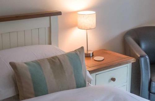 Port Charlotte House | Killinallan Cottage