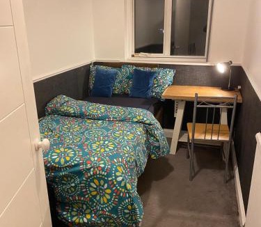 Hylands House | King size room in home for couple or females