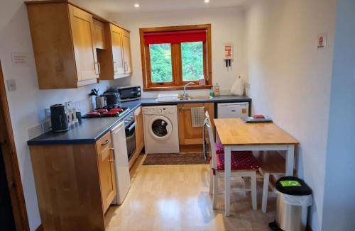 Lochgilphead House | Kings Reach - Dunadd Cottage