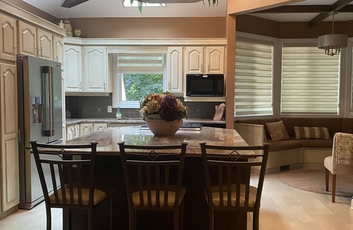 Ruthven House | Kingsville , ON house/cottage/villa property short vacation/weekend stay